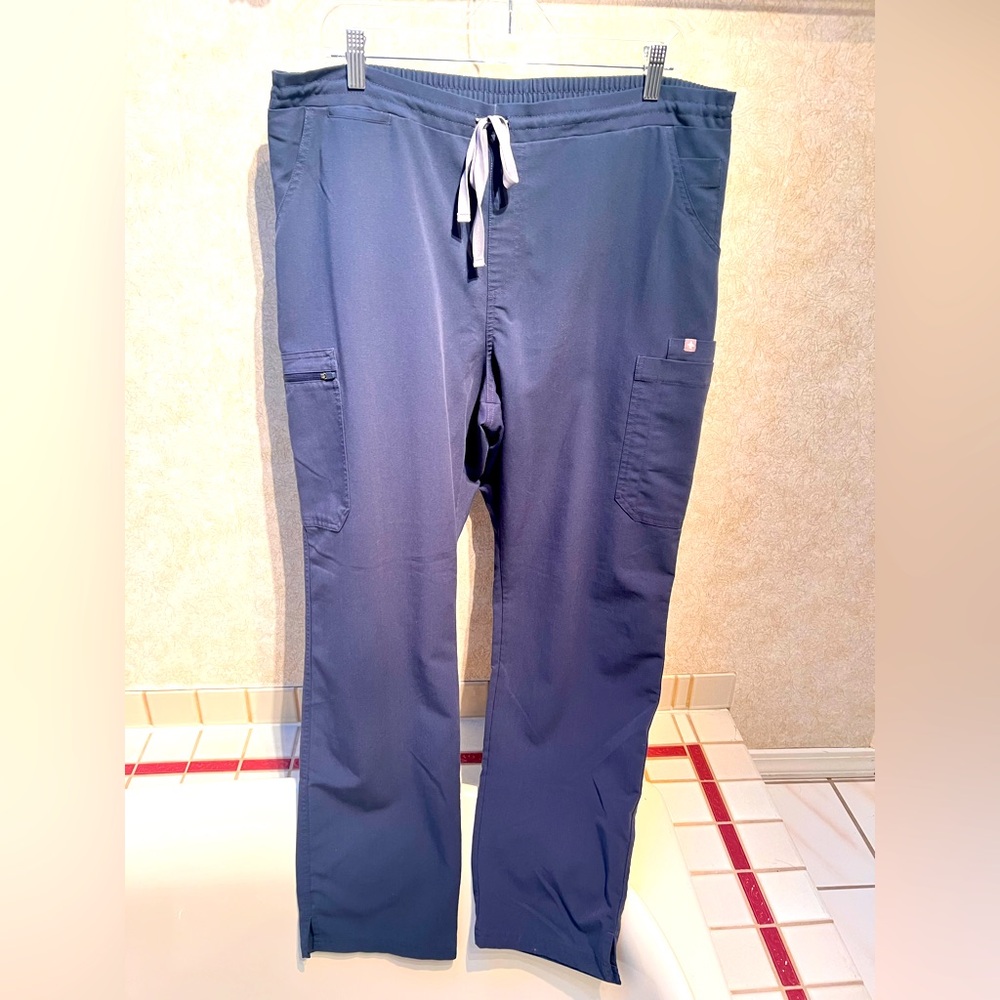 Figs Women’s Yola Skinny Scrub Pants Color: Dark Harbor